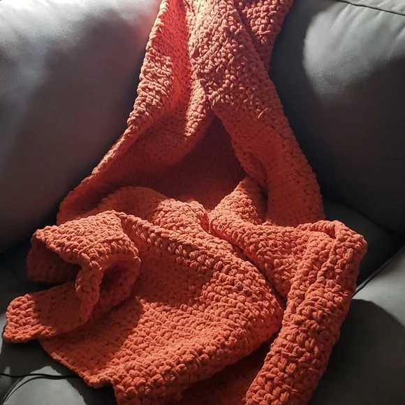 NEW- Handmade Chunky Fall Blanket- Burnt Orange - Picture 1 of 6